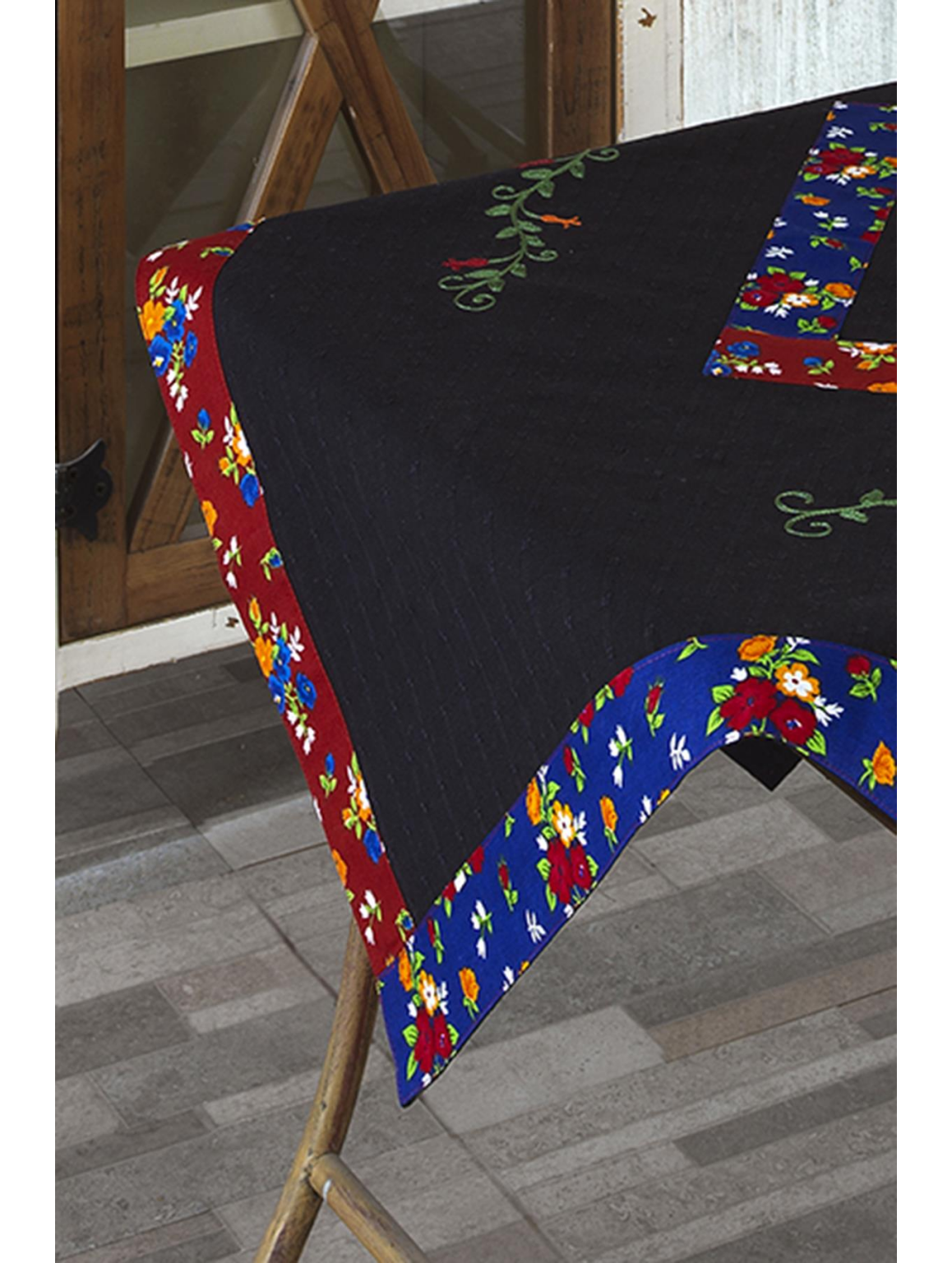 Tablecloth Wildflower Embroidered-90 x 90-Black